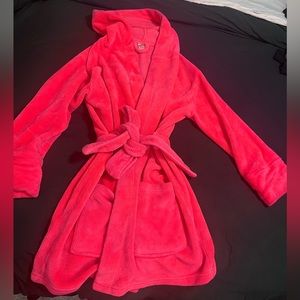 XS/S HOT PINK VS ROBE